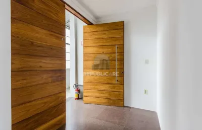 Apartamento à venda na cidade baixa com 256 m² e 4 dormitórios/quartos disponíveis.