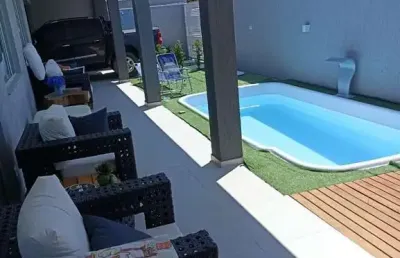 Casa com 04 quartos sendo 2 suítes em balneário piçarras - sc