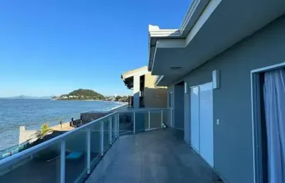 Sobrado frente mar 5 dormitórios itajuba barra vellha sc