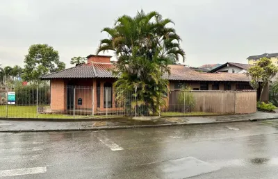 Casa com 4 quartos à venda no América, Joinville 