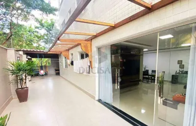 Área privativa com ampla área externa bem planejada e decorada pronta para morar!