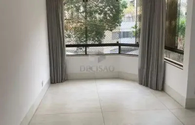 Apartamento com 4 quartos para alugar no Santo Antônio, Belo Horizonte 