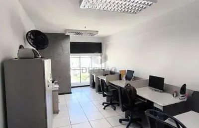 Conjunto de 2 salas comerciais - localização estratégica na getúlio vargas!