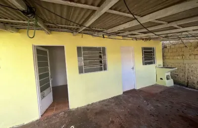 Casa com 1 quarto para alugar na Rua Rudolph Diesel, 669, Industrial, Londrina