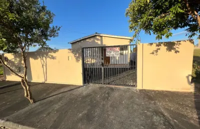 Casa com 02 quartos para locação em quatá-sp jardim isabella