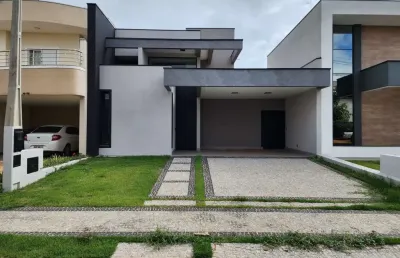 Casa térrea com piscina à venda em condomínio fechado em paulínia