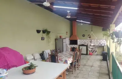 Casa térrea acima do nível da rua - 230m² - 4 dormitórios 1 suíte - bosque dos eucaliptos - sjc