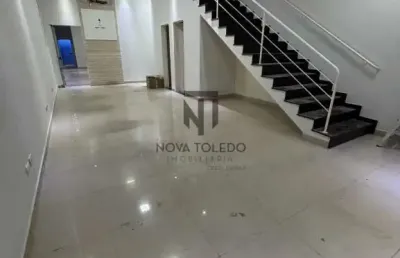 Casa com 2 quartos para alugar na Rua Alfredo Pereira Filho, Vila Industrial, São José dos Campos