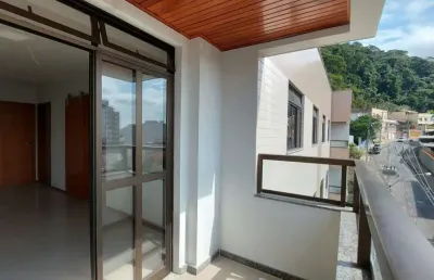 2 quartos com suíte, varanda, garagem, elevador no santa helena