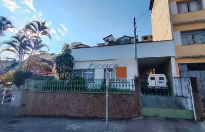 Casa com 3 quartos à venda na Rua Doutor Alberto Vieira Lima, Bairu, Juiz de Fora