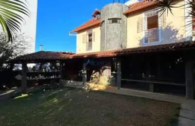 Casa com 4 quartos à venda na Rua Waldemar Bracher, São Pedro, Juiz de Fora