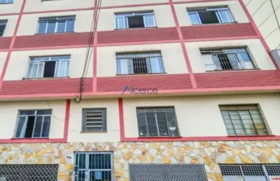 Apartamento amplo e reformado muito bem localizado no centro!