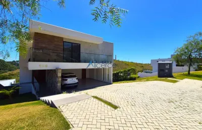 Casa com 04 quartos e piscina no alphaville- fase 01