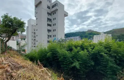 Terreno à venda na Rua Guacuí, São Mateus, Juiz de Fora