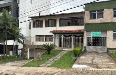 Grande casa na avenida barão do rio branco - coração de juiz de fora