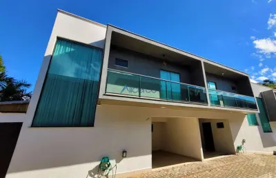 Casa com 02 suítes, 01 vaga de garagem  no marilândia.