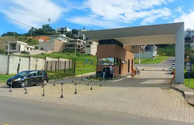 Terreno à venda na Rua Octávio Malvaccini, São Pedro, Juiz de Fora
