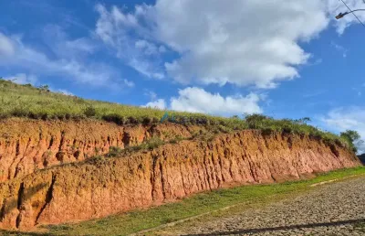 Terreno  medindo 3.011,00 m² no condomínio villagio da serra ii- salvaterra