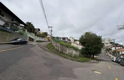 Ótimo terreno de 523 metros quadrados em um dos melhores bairros residências de juiz de fora