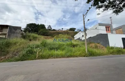 Terreno à venda na Rua Florianópolis, Parque Jardim da Serra, Juiz de Fora