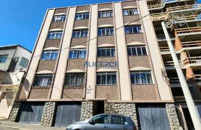 Apartamento com 3 quartos à venda na Rua Capitão Arnaldo de Carvalho, Jardim Glória, Juiz de Fora