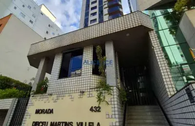 Apartamento com 03 quartos, suíte, elevador e garagem no centro