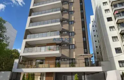 Maravilhosa cobertura de 4 quartos com suíte no estrela sul
