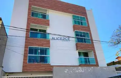Apartamento 2 quartos com armários e garagem  no marilândia!