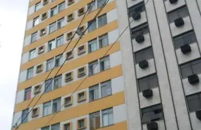 Quarto e sala no coração da cidade de juiz de fora!