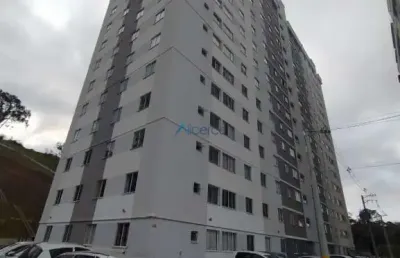 Apartamento de 02 quartos para locação no bairro grama