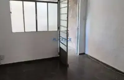 Apartamento com 2 quartos para alugar na Rua Todos os Santos, Santos Anjos, Juiz de Fora