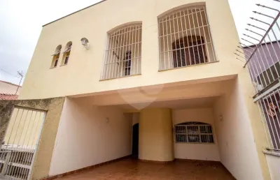Casa com 4 quartos para alugar na Garfield Pereira Barreto, Centro, São Roque