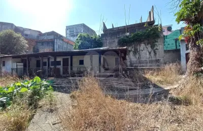 Terreno à venda na Praça dos Amores, Vila Sônia, São Paulo