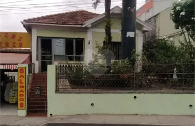 Casa com 4 quartos à venda na Rodovia Regis Bittencourt, Centro, Taboão da Serra