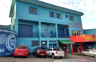 Sala comercial para alugar na Rua Thomaz de Araújo, Campo Limpo, São Paulo