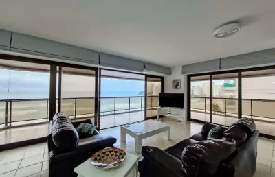 Apartamento com 3 dormitórios à venda, 200 m² por r$ 3.000.000,00 - jardim astúrias - guarujá/sp