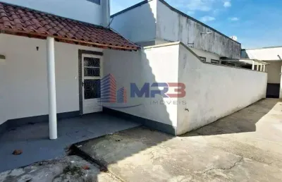 Casa com 2 quartos para alugar na rua monsenhor marques, 785b, pechincha, rio de janeiro, 70 m2 por r$ 1.600