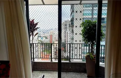 Excelente cobertura duplex à venda, com 270m², 05 dormitórios, 04 suítes, 03 vagas, na vila mascote