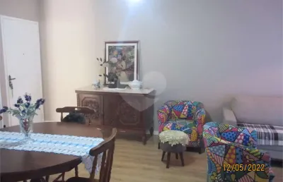 Apartamento com 65 m2, 02 quartos, 02 banheiros, 02 ambientes de sala (jantar e estar)