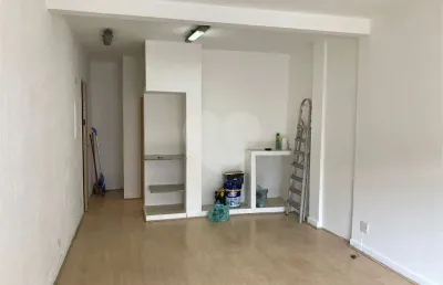 Conjunto comercial ideal para o seu negócio!! sala ampla, arejada e bem iluminada
