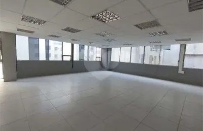 Sala comercial e 2 banheiros para locação, 121 m² - república, são paulo - sp