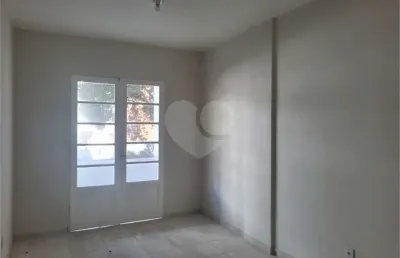 Apartamento para locação com 32,68 m²  01 dormitório  próximo metrô santa cecilia