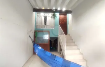 Casa reformada recentemente com acabamentos de qualidade e de bom gosto, pronta para você morar!