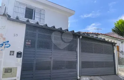 Casa tipo sobrado com 150m2 03 dorm 01 suíte 02 vagas na vila santa catarina locação