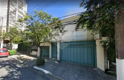 Sobrado na aclimação á venda - são paulo sp - 3 suítes, 3 vagas, reformado próximo ao parque.