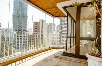 Apartamento 178 m2 (3 suites) no melhor local pássaros moema