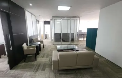 Sala comercial no brooklin mobiliada de 224m² com direito a 5 vagas