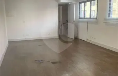 Sala comercial de 52m² com direito a 2vgs na vl clementino