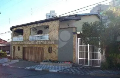 Casa com 3 quartos à venda na Rua Bolívia, 43, Região Central, Caieiras