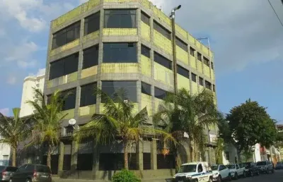 Prédio comercial disponível para venda ou locação no bairro lapa